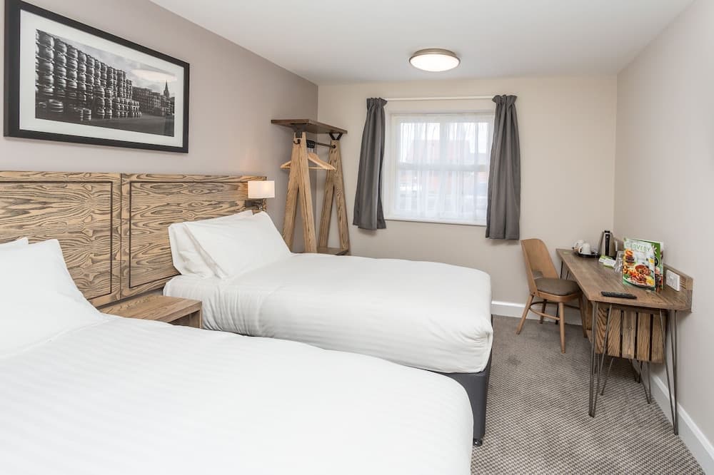 The Aviator, formerly Smugglers Cove, Clacton On Sea by Marston's Inns