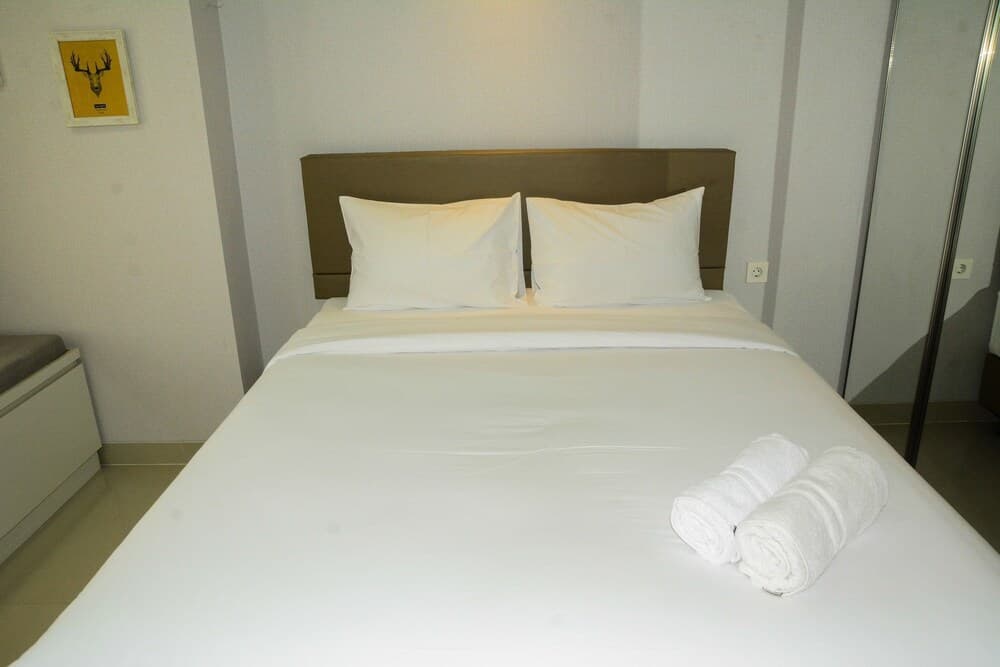 Mahogany Suites Studio Room The Oasis Apartment Cikarang