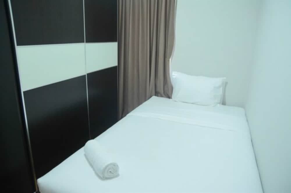 Cozy 2BR Cosmo Residence Apartment near Thamrin City Mall