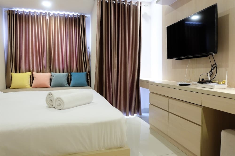 Artistic Studio Apartment at The Oasis Cikarang