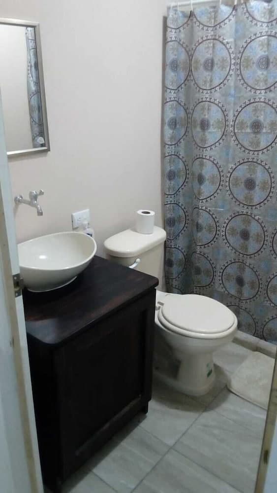 Hospedaje Alvarez Hosts