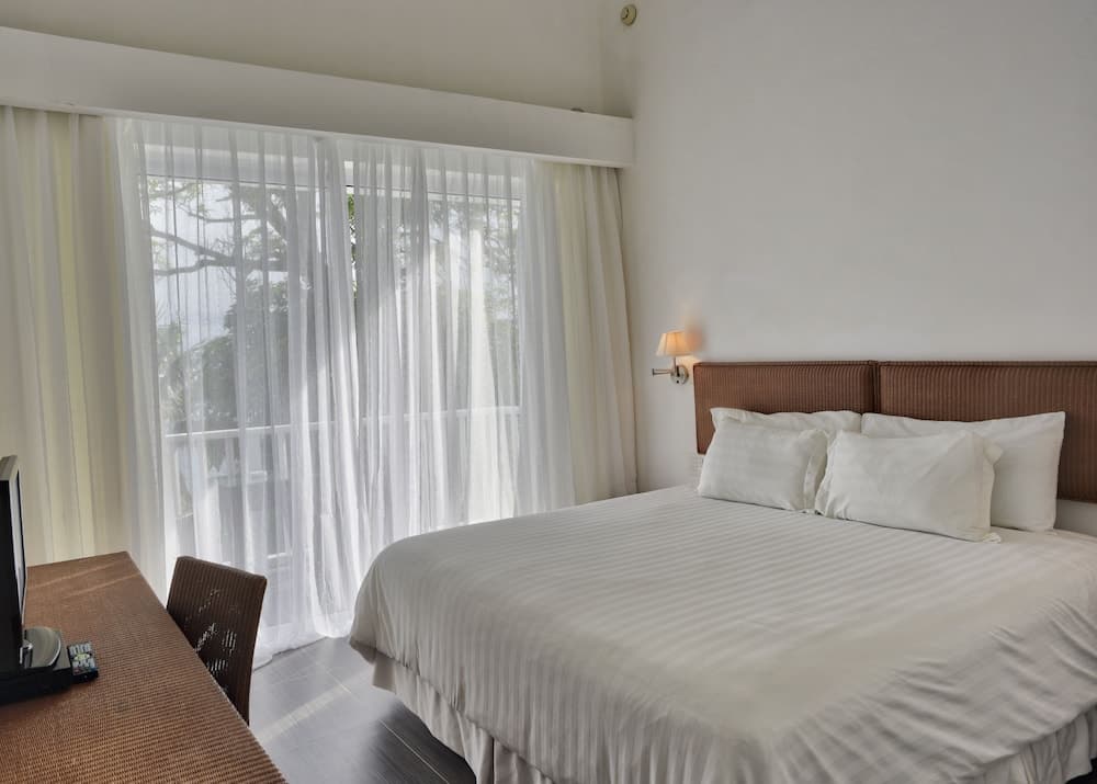 Blue Bay Vacation Rentals at Vista Mare