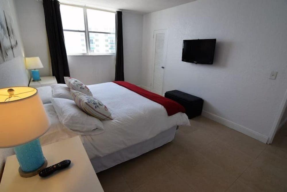 Incredible 2 Bed 2 Bath On The Beach @ Tides