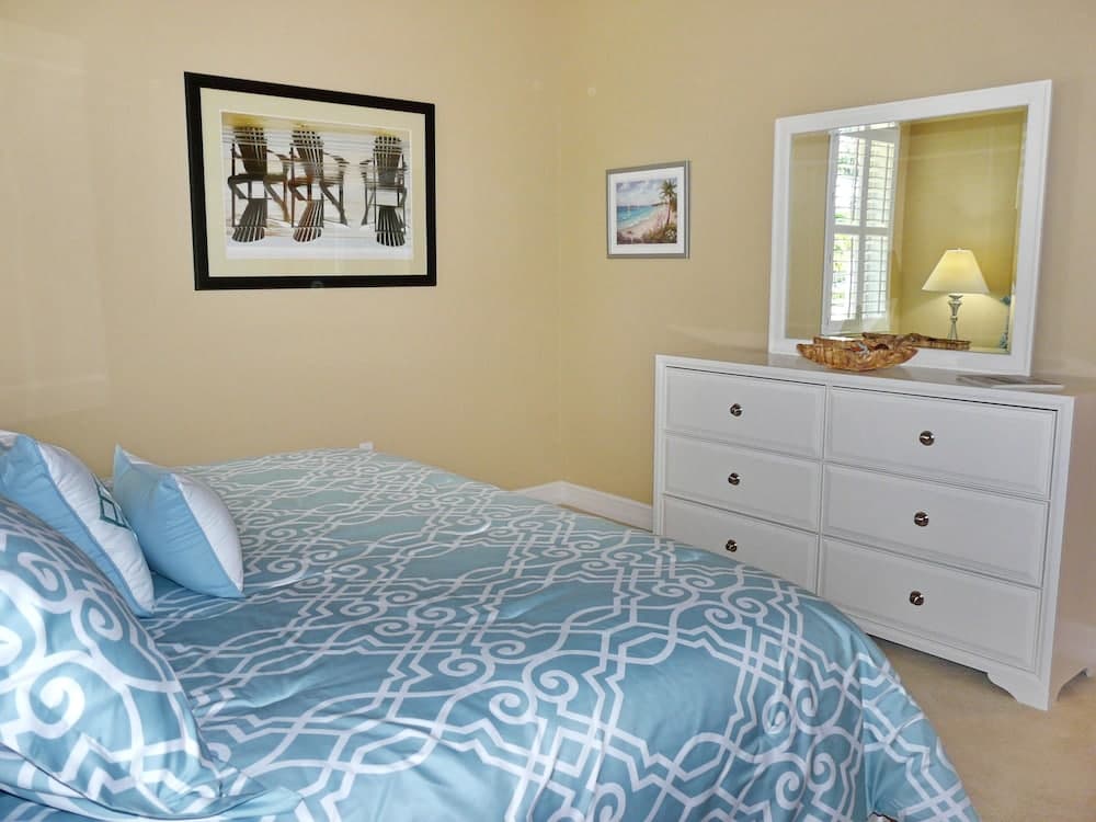 1252 Rialto Way, Unit 201