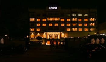 Clarks Inn suites Raipur