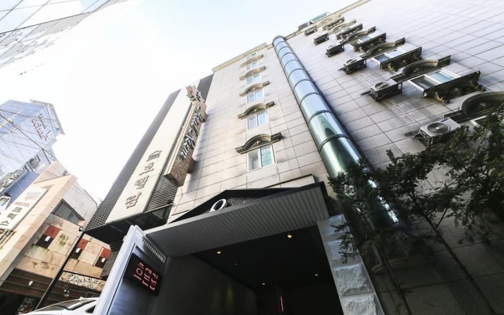 hotel image