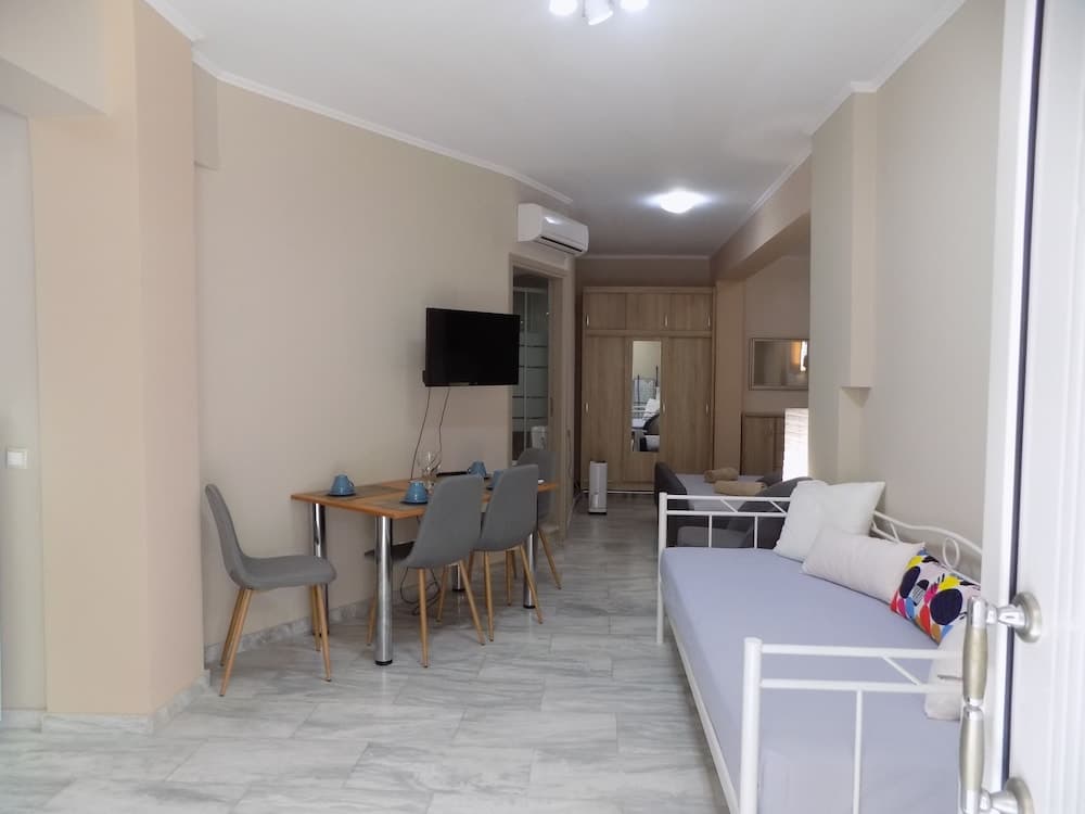 Mastiha Villas in Town