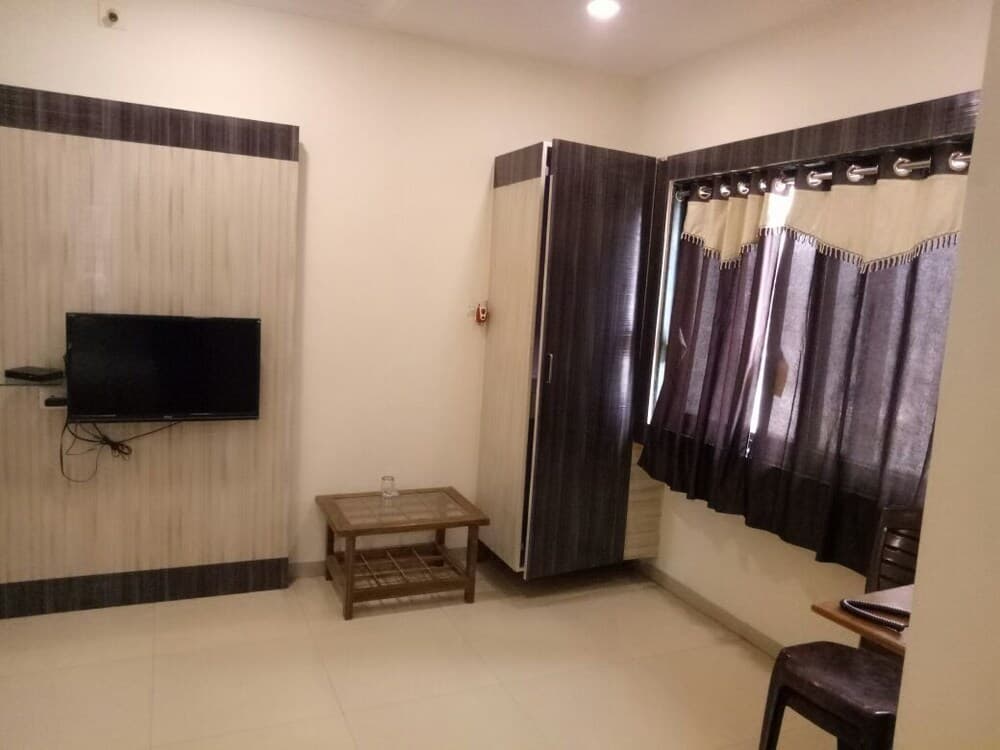 JK Rooms 133 Ankleshwar GIDC