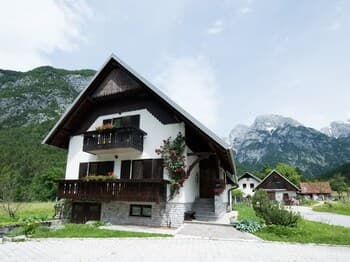 Apartments and Rooms Nataša 2