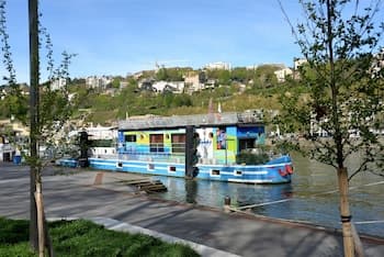 Studio Péniche Centre Lyon Insolite