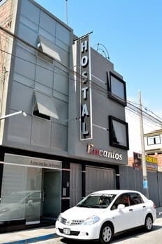 Hostal Encantos