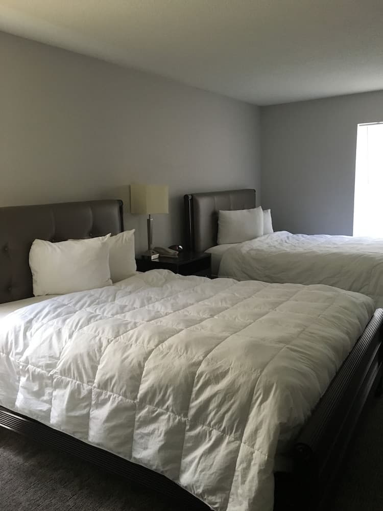 Ambassador Inn And Suites