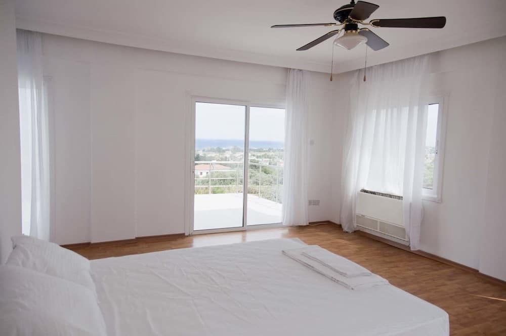 Villa Olivia by Amy Villas