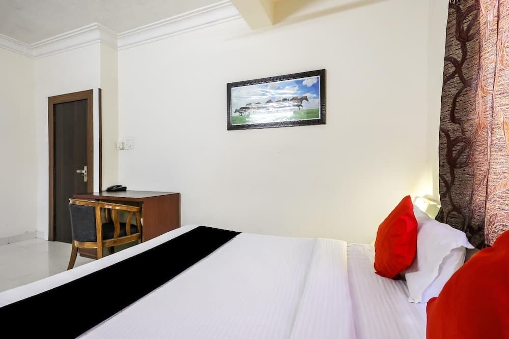 FabExpress Bombay Hospital