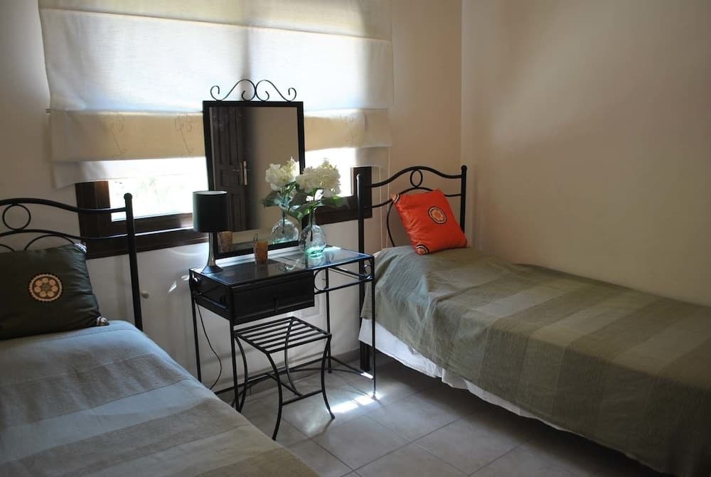 Villa Sunset 4 by Amy Villas