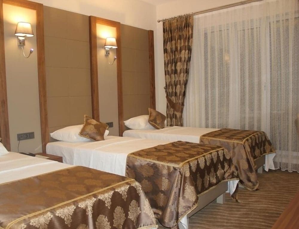 YZE Pirlanta Hotel