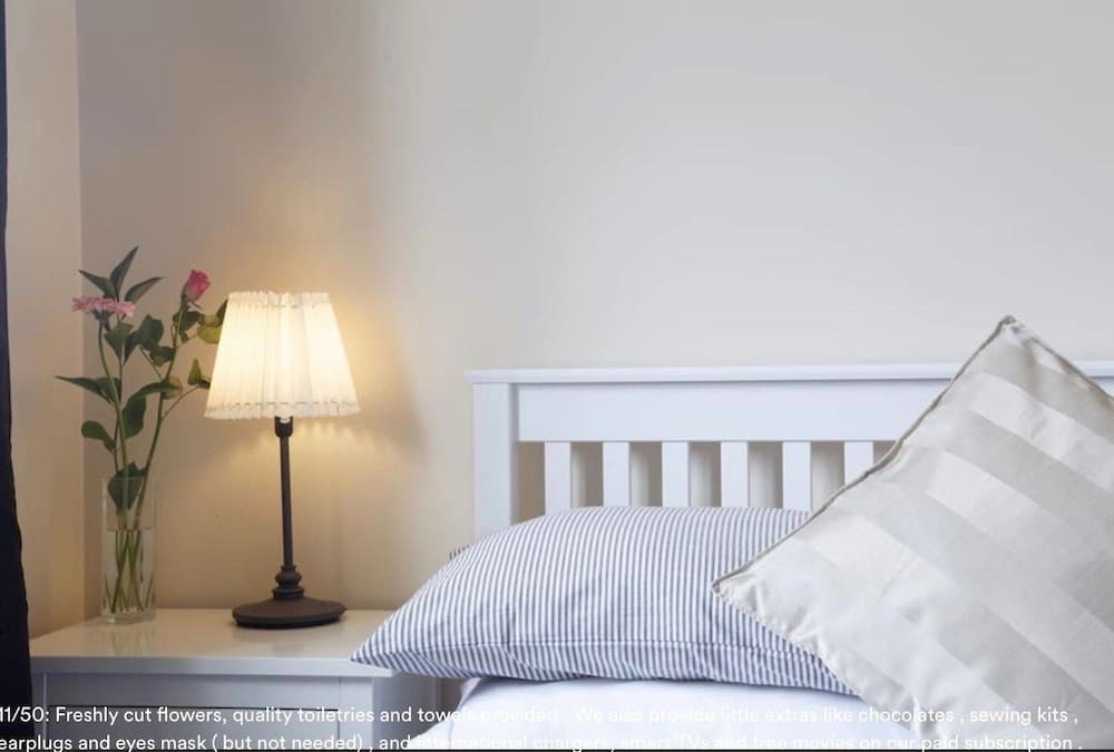 Lynbrook  Guests House