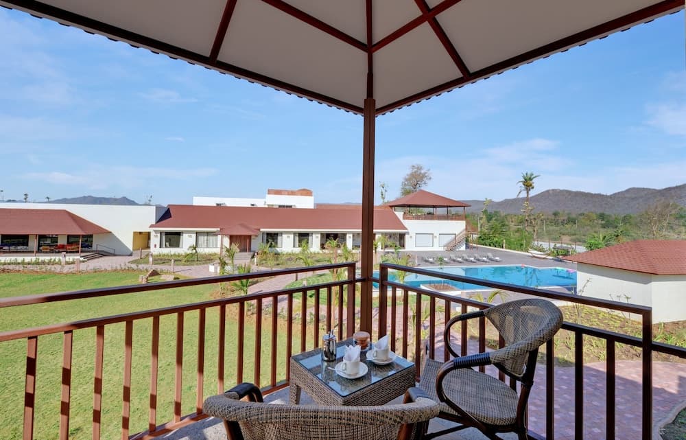 The Fern Sattva Resort - Polo Forest