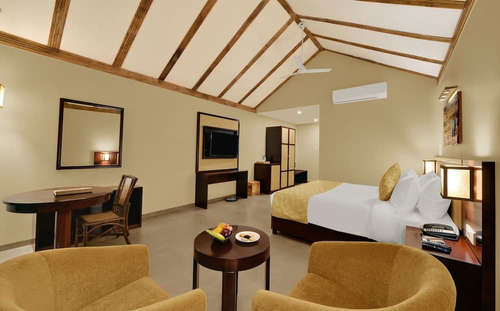 The Fern Sattva Resort - Polo Forest