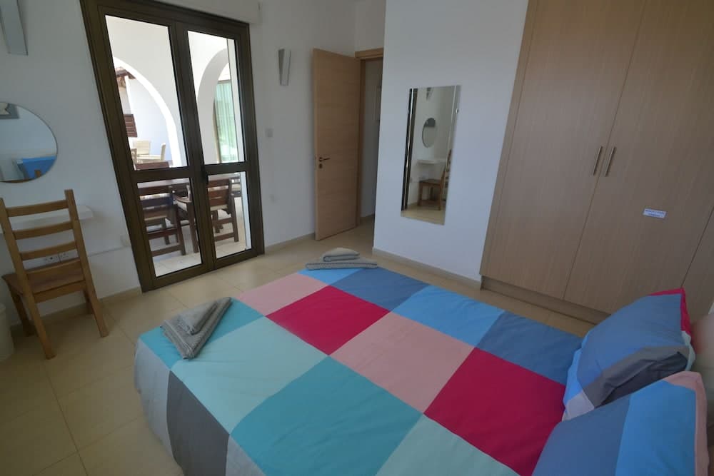 Narcissos Villa Thekla