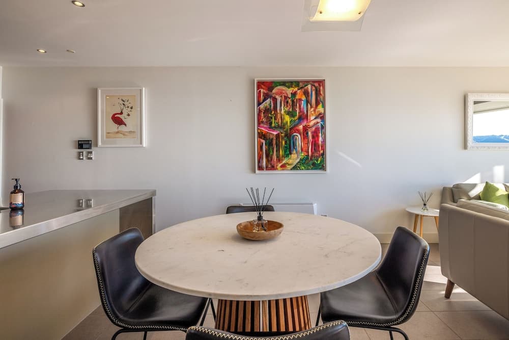 Apartment On The Beach