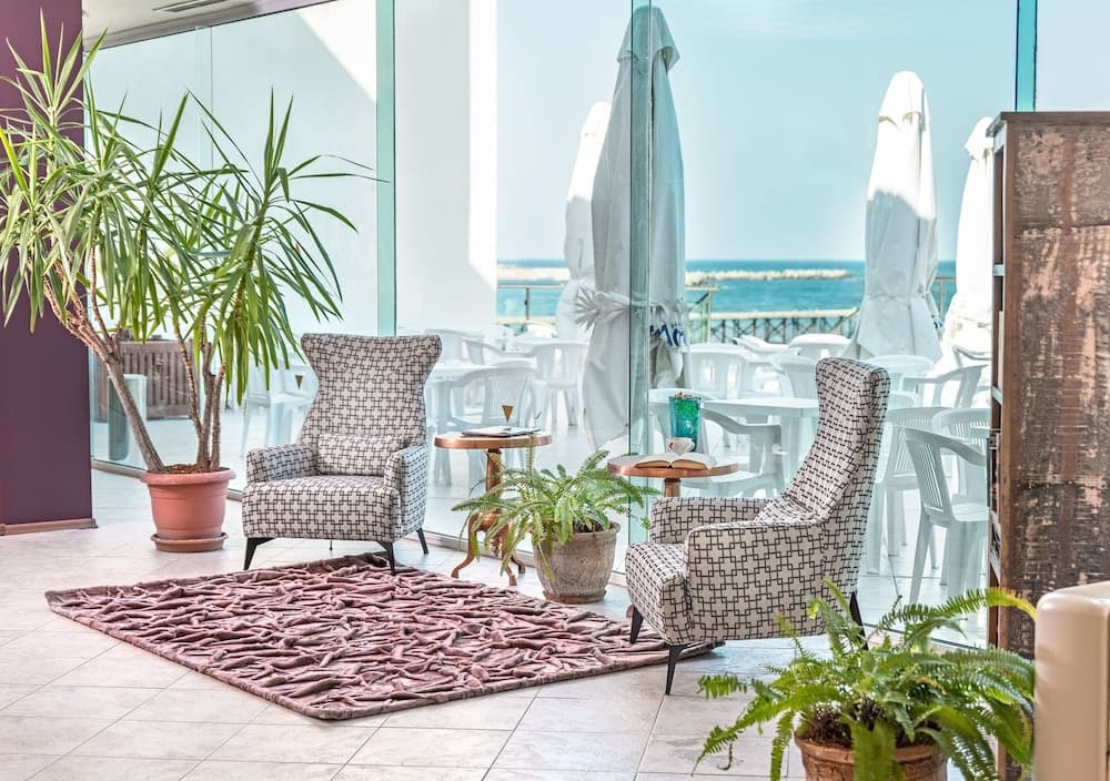 Marina Sunny Day Resort