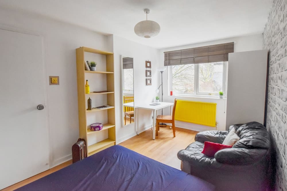 Tower Bridge Rainbow Suites