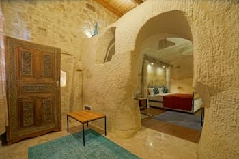 Taru Cave Suites