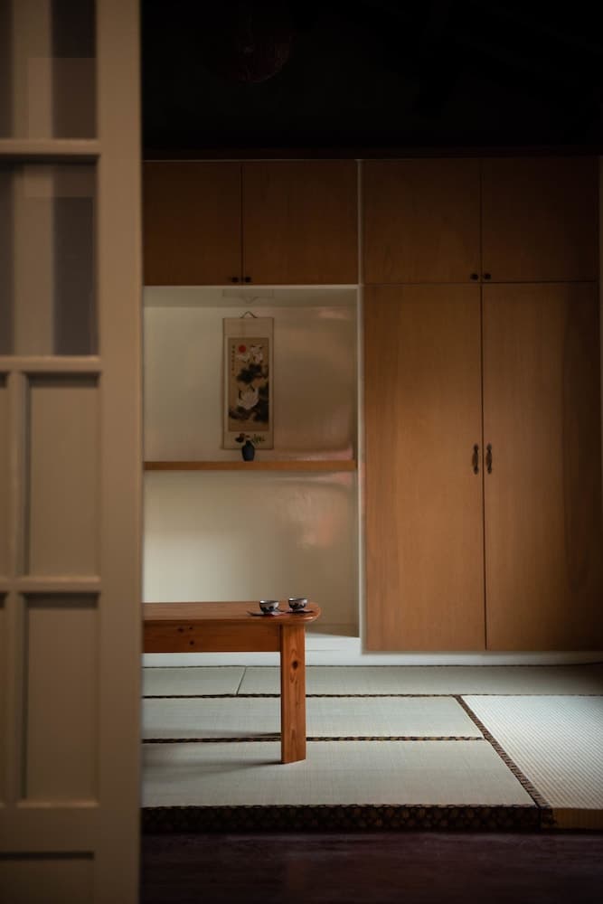 Zuo Military Village Inn