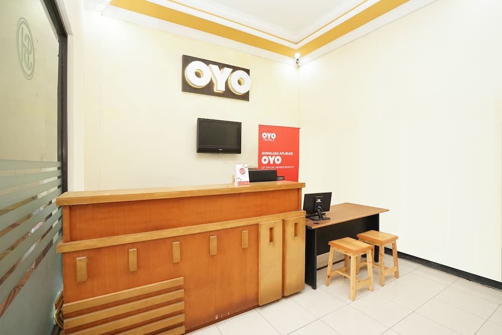 OYO 587 Penginapan Sinar Harapan