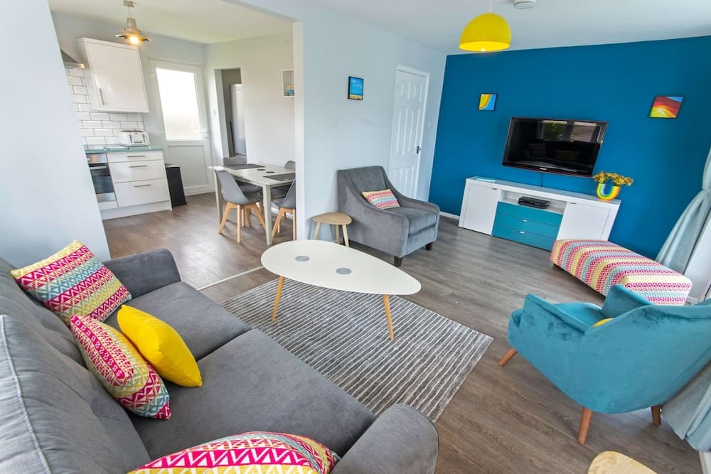 Sandbanks Sleeps 4 Beach Pass & 1 Dog