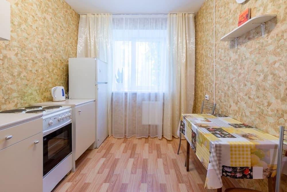 Apartment near Ekaterinensky 2