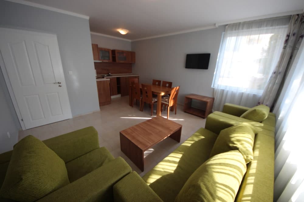 Menada Apartments in Azzuro Hotel