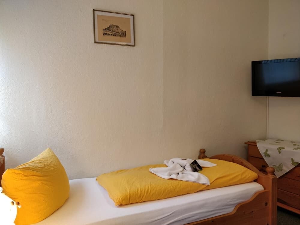 Gaststätte & Pension Lichtenhainer Wasserfall