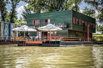 DOO D&M Ušće Green House Hostel