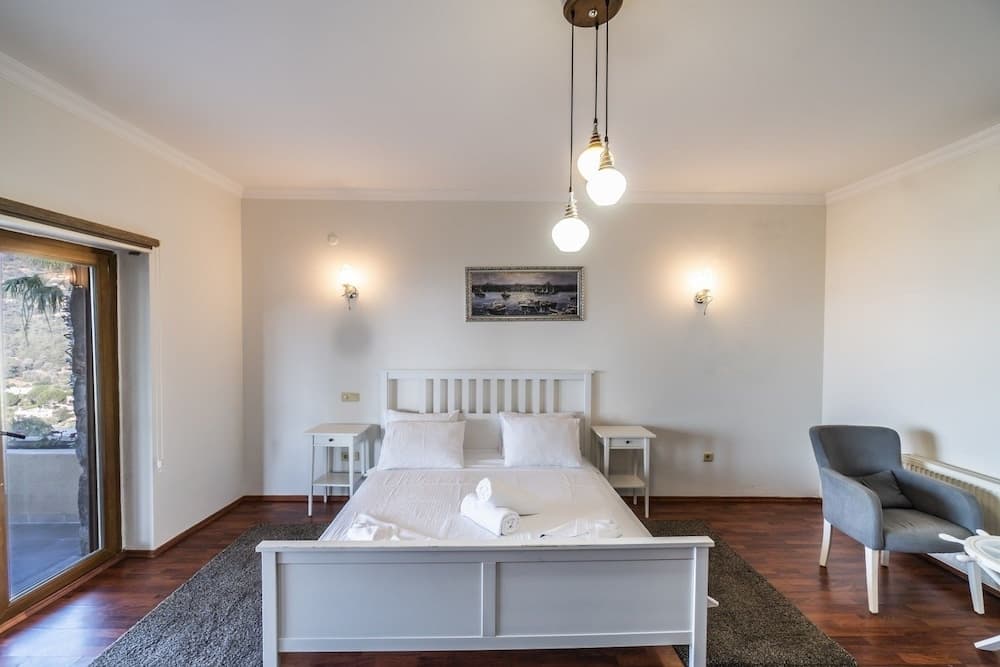 Villa Torba Bay by EvTatilim