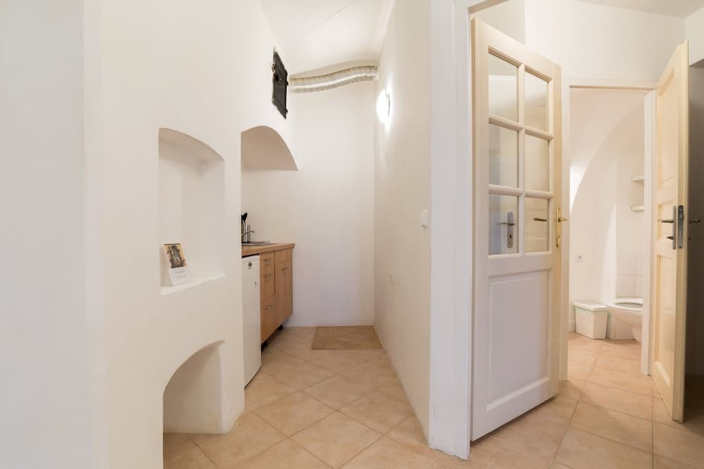 Charles Bridge Economic Hostel