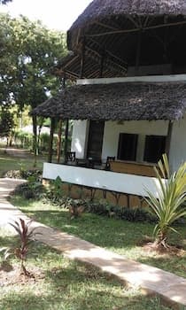 Diani Banda Cottages
