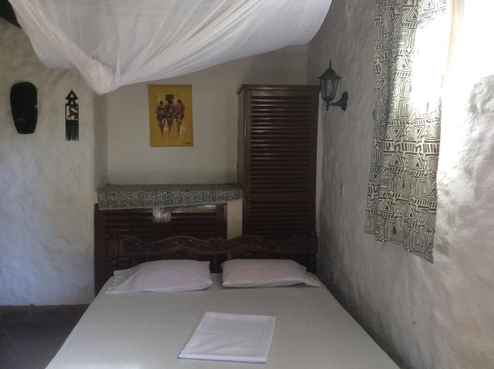 Diani Banda Cottages