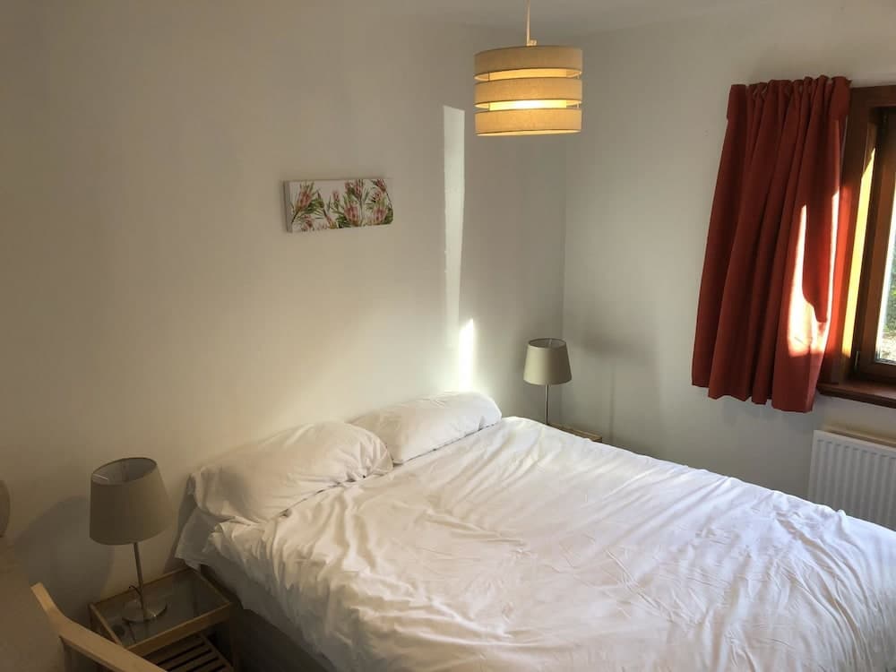 Super 2 Bedroom Flat near Dalkeith Town Center