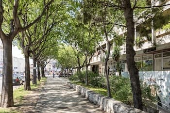 Spacious & Clean Condo near Beach