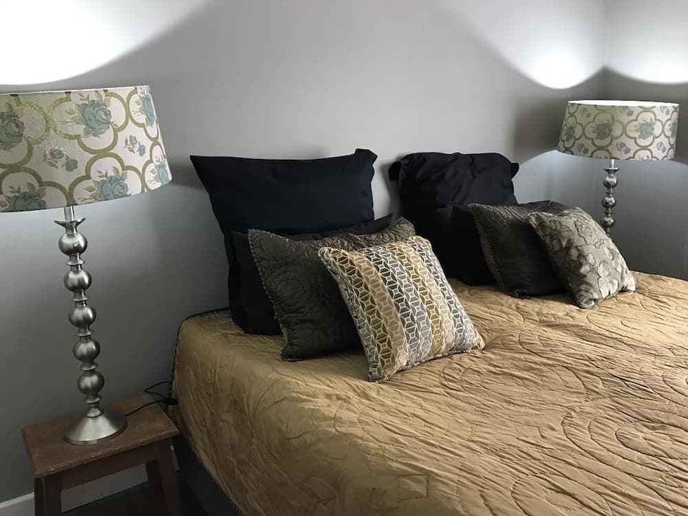 The Caxton Lodge at Quigney