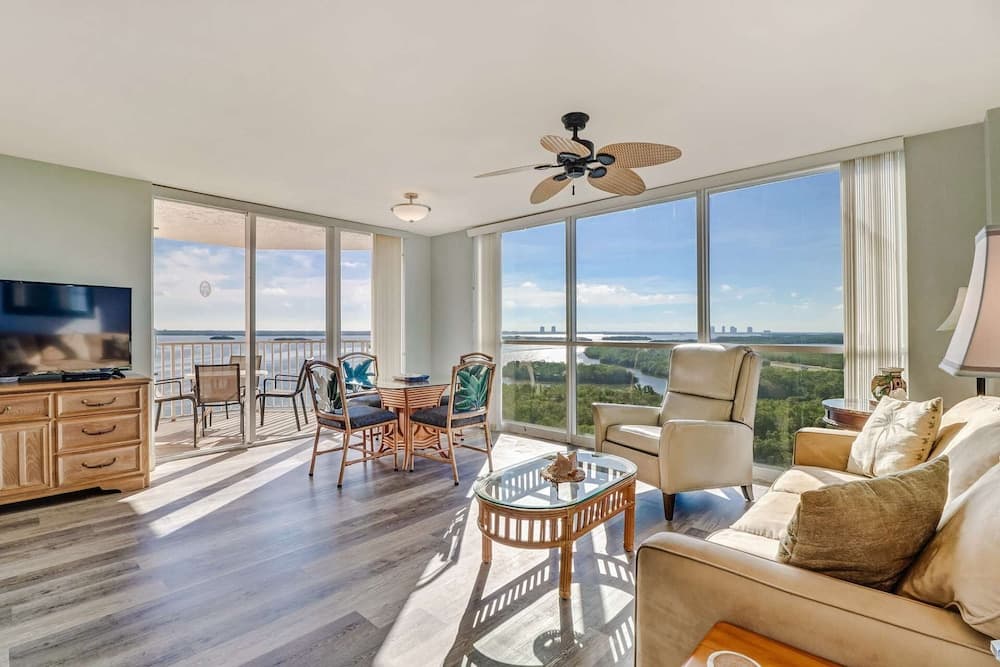 Lovers Key Resort 901