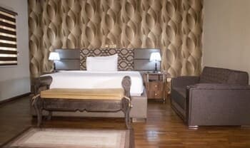 Mahogany Hotel and Suites