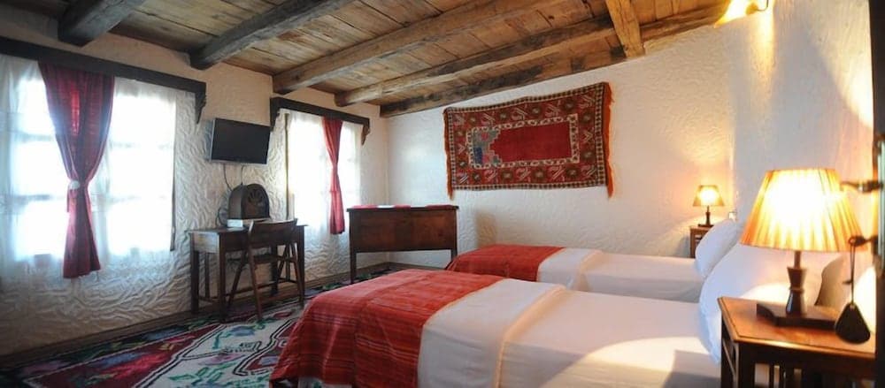 Hotel Tradita Geg & Tosk