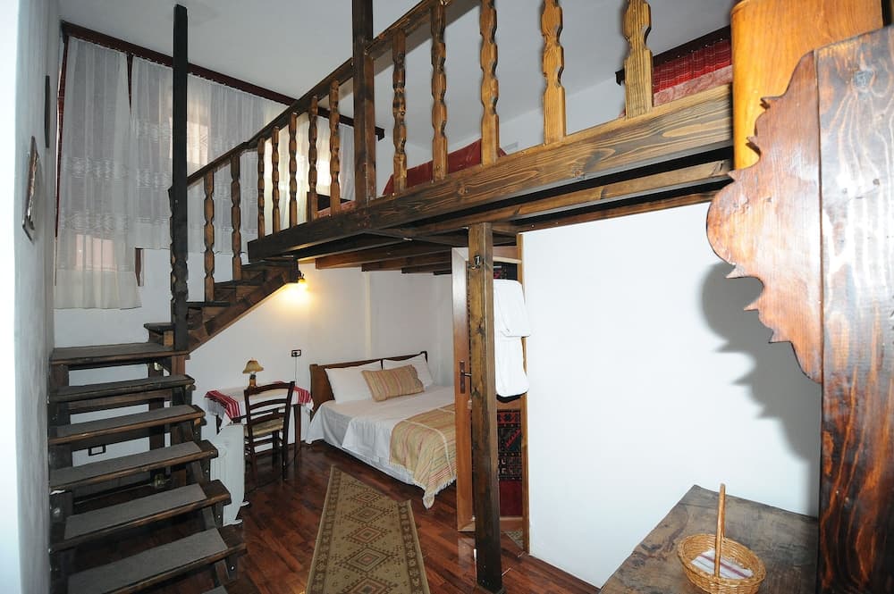 Hotel Tradita Geg & Tosk