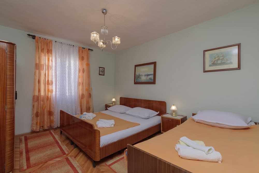 Rooms Center of Trogir