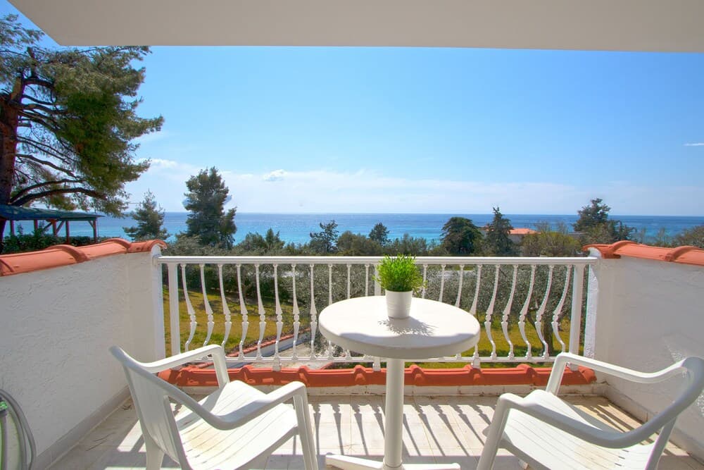 Eva-Gior Shared Pool Messonaittes