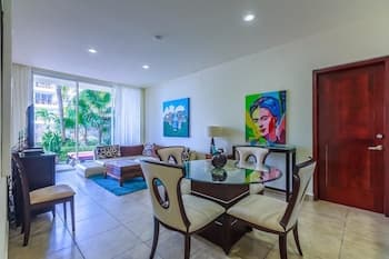 Ixchel 2BD suite by Skyrun