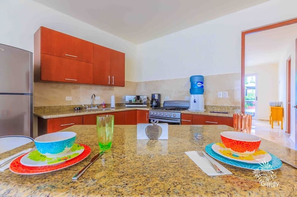 Estrella Del Mar - One Bedroom Suite 102 by Skyrun